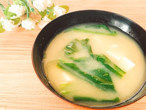小松菜と絹ごし豆腐の味噌汁✧˖°